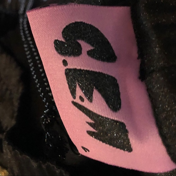 LAZY OAF NWT G.E.M. GOLD MEMBER SHORTS L - Picture 9 of 9